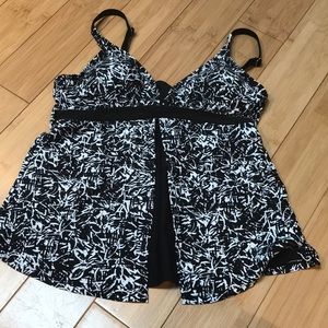 Tankini top size 8